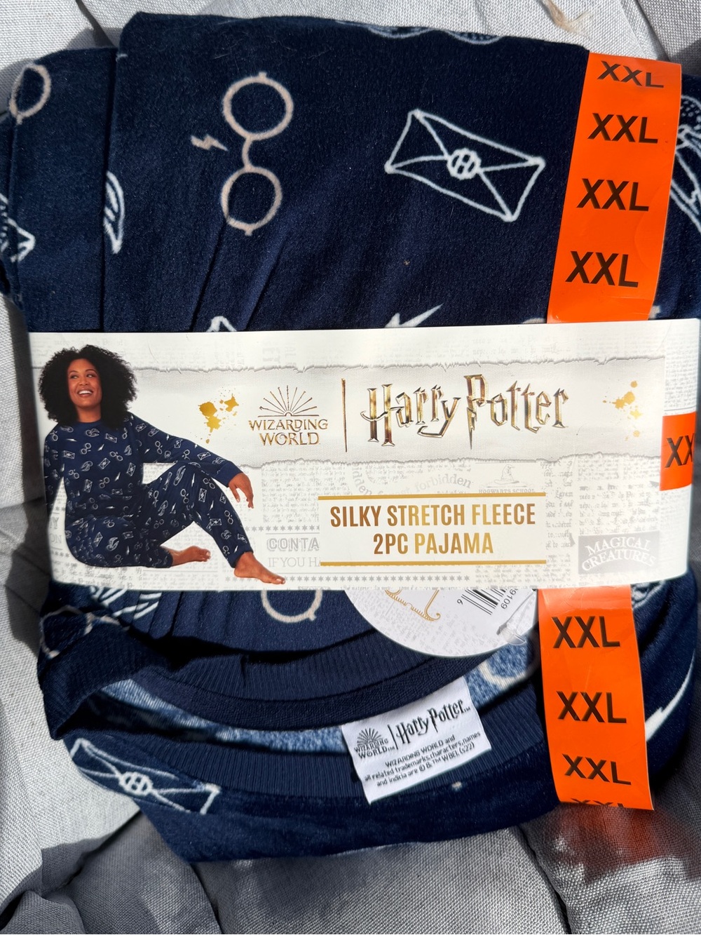 Warner Bros. Women’s Navy Silky Stretch Fleece 2pc Pajama Set
